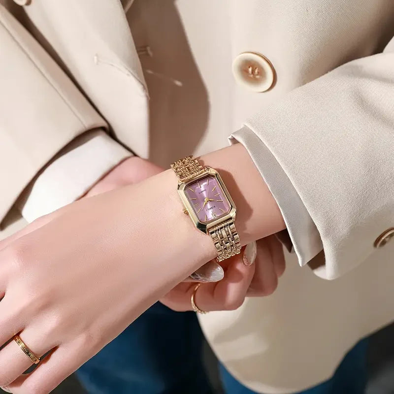 Montre femme cadran carré